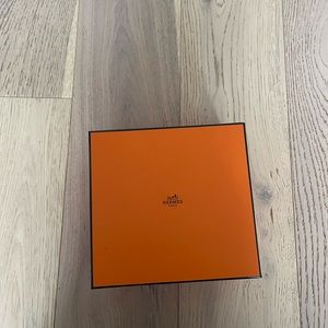 Hermes box